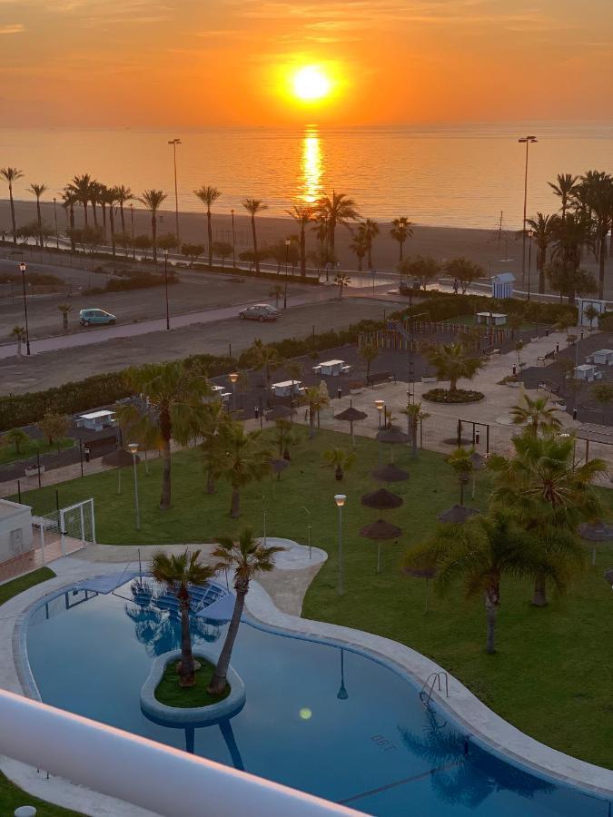 Seafront Penthouse Almeria Roquetas de Mar Bagian luar foto